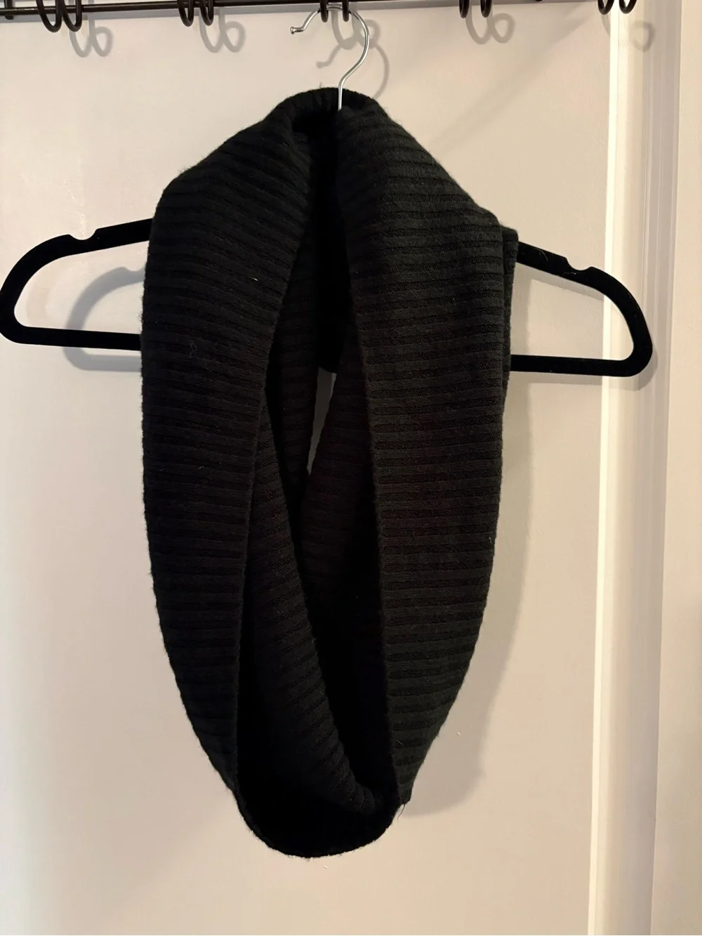 Black Ribbed Knit Infinity Scarf - Picture 1 of 1